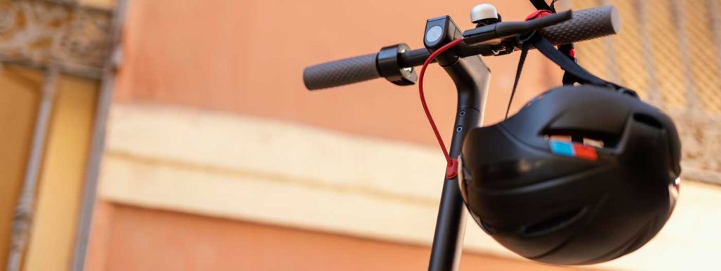 Obvezna oprema za električni skiro